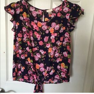 Cute floral top